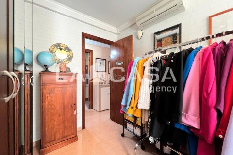 Купить квартиру в Бадалона, Испания с 3 спальни, 126м², № 2176 - фото 19