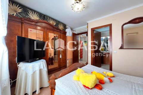 Купить квартиру в Бадалона, Испания с 3 спальни, 126м², № 2176 - фото 12