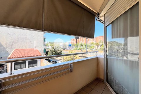 Квартира с 3 спальнями в Бадалоне, Барселона, Каталония, Испания № 2176