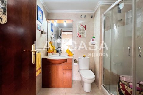 Купить квартиру в Бадалона, Испания с 3 спальни, 126м², № 2176 - фото 20