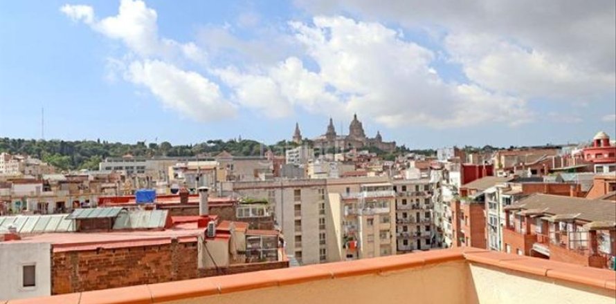 Пентхаус с 3 спальнями в Сантс-Монтжуике, Барселона, Каталония, Испания № 2173