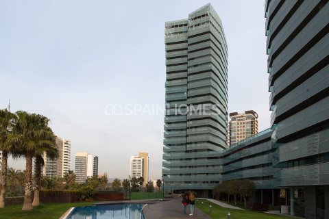 Купить квартиру в Барселона, Испания с 3 комнаты, 142м², № 1058 - фото 6