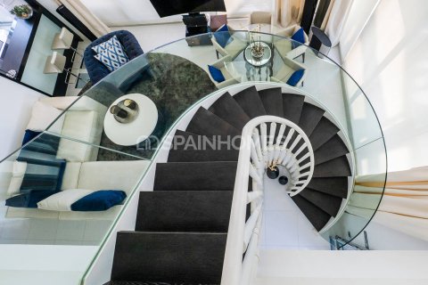 Купить квартиру в Барселона, Испания с 3 комнаты, 142м², № 1058 - фото 13