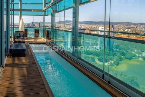 Купить квартиру в Барселона, Испания с 3 комнаты, 142м², № 1058 - фото 5