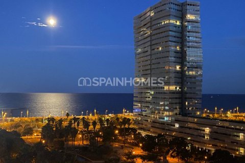 Купить квартиру в Барселона, Испания с 3 комнаты, 142м², № 1058 - фото 7