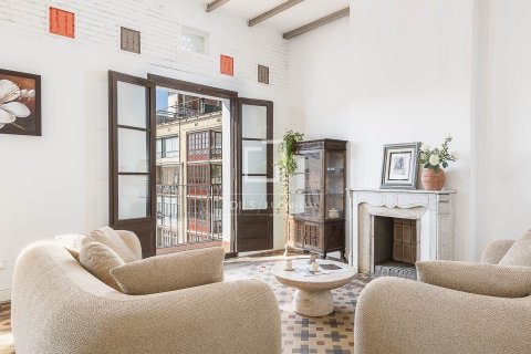 4 chambres apartment à vendre à Barcelona, Catalonia, Spain № 4044 - photo 2