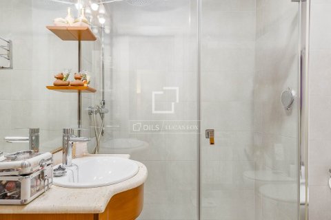 4 chambres apartment à vendre à Barcelona, Catalonia, Spain № 4046 - photo 22