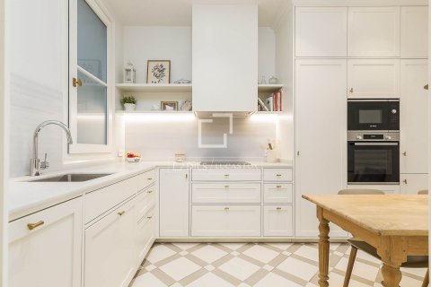 3 chambres apartment à vendre à Barcelona, Catalonia, Spain № 4045 - photo 4