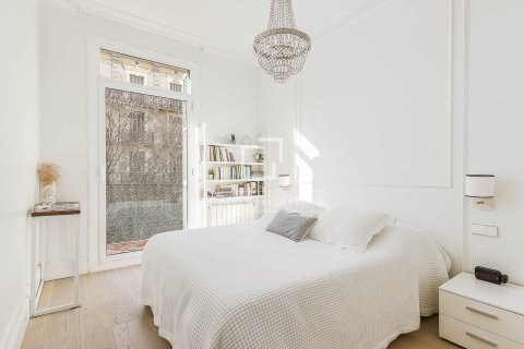 3 chambres apartment à vendre à Barcelona, Catalonia, Spain № 4045 - photo 5