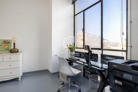 Apartamento de 4 dormitorios en venta en Barcelona, Cataluña, Spain № 4042 - foto 22