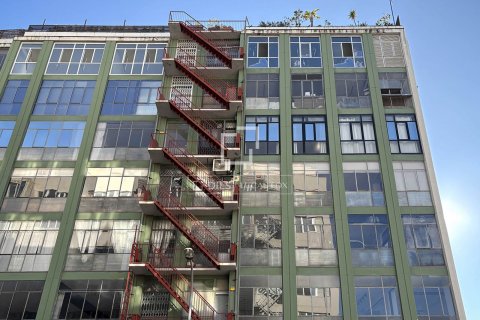 Apartamento de 4 dormitorios en venta en Barcelona, Cataluña, Spain № 4042 - foto 26