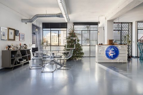 Apartamento de 4 dormitorios en venta en Barcelona, Cataluña, Spain № 4042 - foto 6