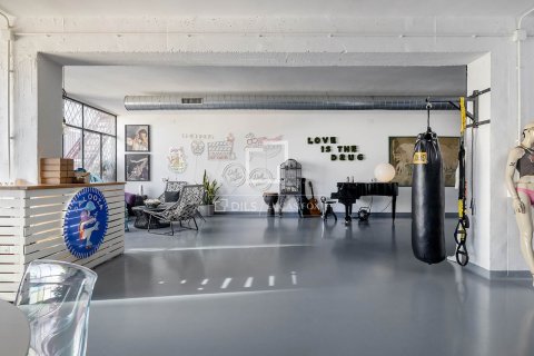 Apartamento de 4 dormitorios en venta en Barcelona, Cataluña, Spain № 4042 - foto 7