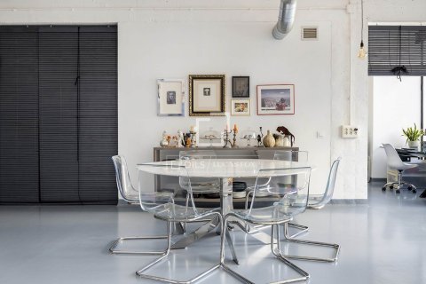 Apartamento de 4 dormitorios en venta en Barcelona, Cataluña, Spain № 4042 - foto 10