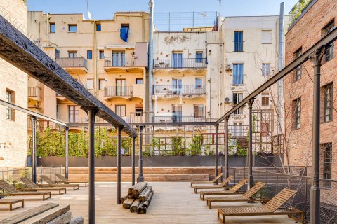 Купить квартиру в Барселона, Испания с 1 спальня, 65м², № 6562 - фото 10