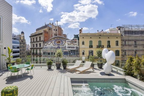 Apartamento de 3 dormitorios en venta en Barcelona, Cataluña, Spain № 6565