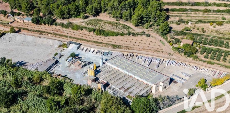 2589 sq.m. commercial property for sale in Sant Quinti de Mediona, Barcelona, Catalonia, Spain № 7500