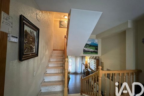 4 bedrooms house for sale in Barbera Del Valles, Barcelona, Catalonia, Spain № 7499 - photo 9