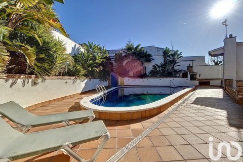 4 bedrooms house for sale in Vilanova i la Geltru, Barcelona, Catalonia, Spain № 4974 - photo 5