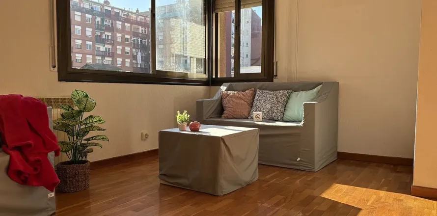 3 chambres apartment à vendre à Barcelona, Catalonia, Spain № 3651