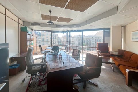 Купить офис в Эшампле, Испания студия, 253м², № 2494 - фото 16