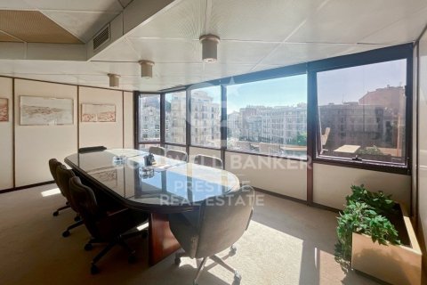 Офис студия в Эшампле, Барселона, Каталония, Испания № 2494