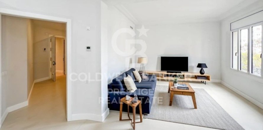 Квартира с 4 спальнями в Барселоне, Каталония, Испания № 2495