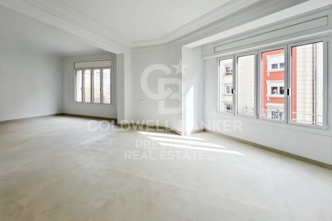 Купить квартиру в Барселона, Испания с 4 спальни, 224м², № 2495 - фото 11