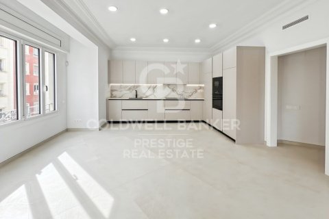 Купить квартиру в Барселона, Испания с 4 спальни, 224м², № 2495 - фото 7