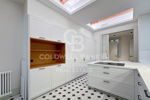 Купить квартиру в Эшампле, Испания с 4 спальни, 191м², № 2493 - фото 11
