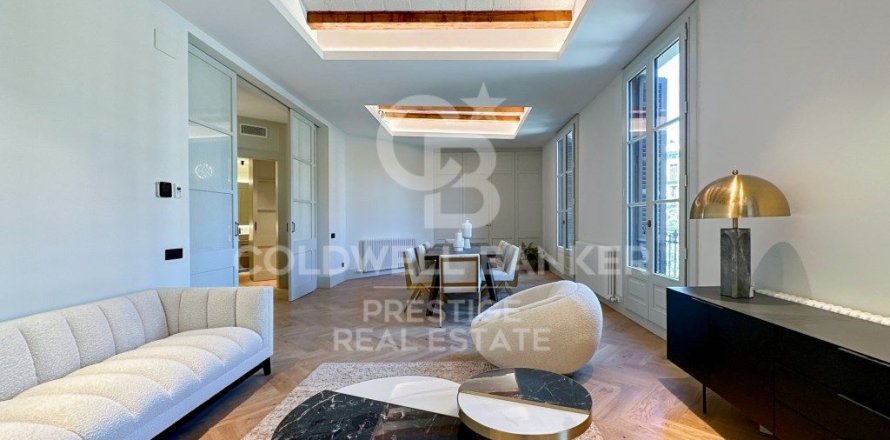 Квартира с 4 спальнями в Эшампле, Барселона, Каталония, Испания № 2493