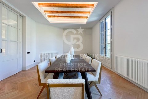 Купить квартиру в Эшампле, Испания с 4 спальни, 191м², № 2493 - фото 4