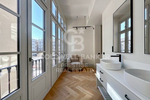 Купить квартиру в Эшампле, Испания с 4 спальни, 191м², № 2493 - фото 12