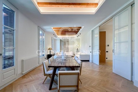 Купить квартиру в Эшампле, Испания с 4 спальни, 191м², № 2493 - фото 5