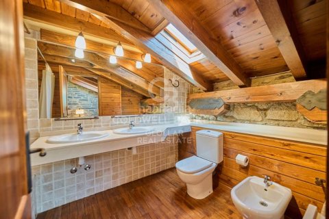 Купить таунхаус в Герона, Испания с 4 спальни, 200м², № 2496 - фото 2