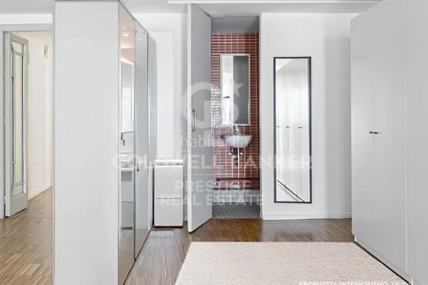 Купить квартиру в Старый город, Барселона, Испания с 2 спальни, 127м², № 2497 - фото 4