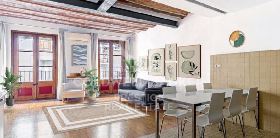 Квартира с 2 спальнями в Старый городе, Барселона, Каталония, Испания № 2497