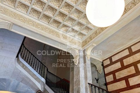 Купить квартиру в Старый город, Барселона, Испания с 2 спальни, 127м², № 2497 - фото 29