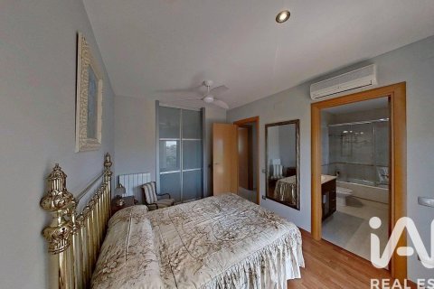 Сasa de 5 dormitorios en venta en Calafell, Tarragona, Cataluña, Spain № 7478 - foto 23