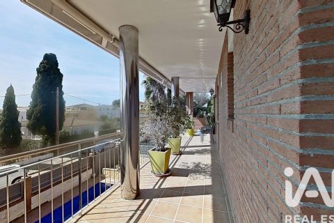 Сasa de 5 dormitorios en venta en Calafell, Tarragona, Cataluña, Spain № 7478 - foto 4