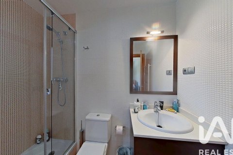 Сasa de 5 dormitorios en venta en Calafell, Tarragona, Cataluña, Spain № 7478 - foto 20