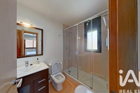 Сasa de 5 dormitorios en venta en Calafell, Tarragona, Cataluña, Spain № 7478 - foto 19
