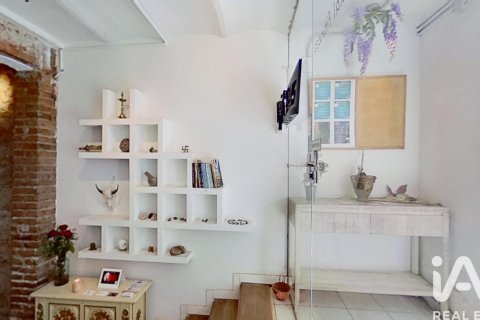 3 bedrooms commercial property for sale in Barcelona, Catalonia, Spain № 7481 - photo 25