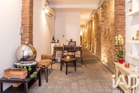 3 bedrooms commercial property for sale in Barcelona, Catalonia, Spain № 7481