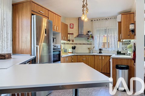 Сasa de 2 dormitorios en venta en Olivella, Barcelona, Cataluña, Spain № 7477 - foto 21