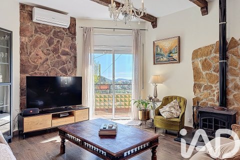 Сasa de 2 dormitorios en venta en Olivella, Barcelona, Cataluña, Spain № 7477 - foto 23
