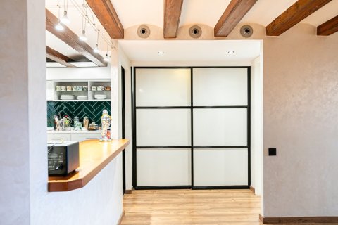 Купить квартиру в Барселона, Испания с 4 комнаты, № 1507 - фото 16