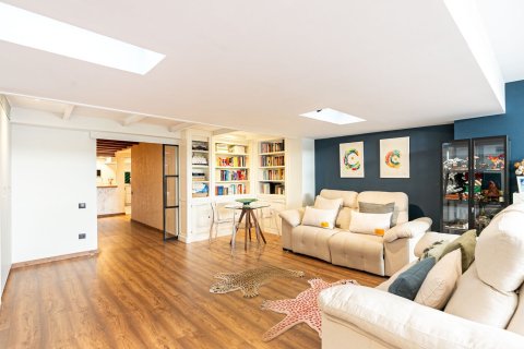 Квартира с 3 спальнями в Барселоне, Каталония, Испания № 1507