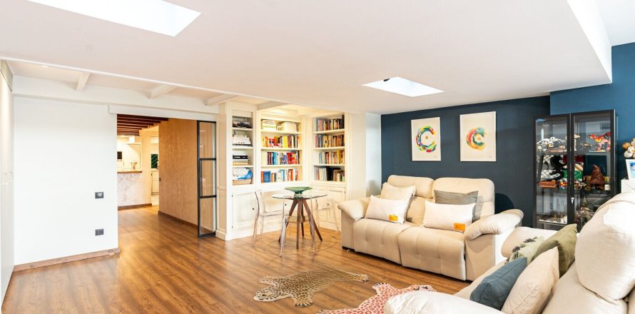 Квартира с 3 спальнями в Барселоне, Каталония, Испания № 1507