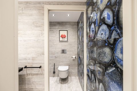 Купить квартиру в Барселона, Испания с 4 комнаты, № 1507 - фото 28